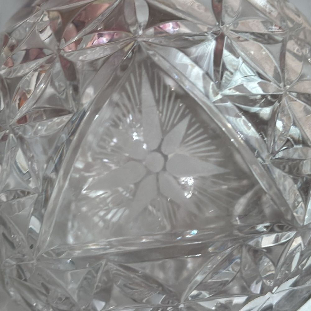 Waterford Clear Crystal Times Square 2000 Star of Hope Ball Ornament - Picture 3 of 9